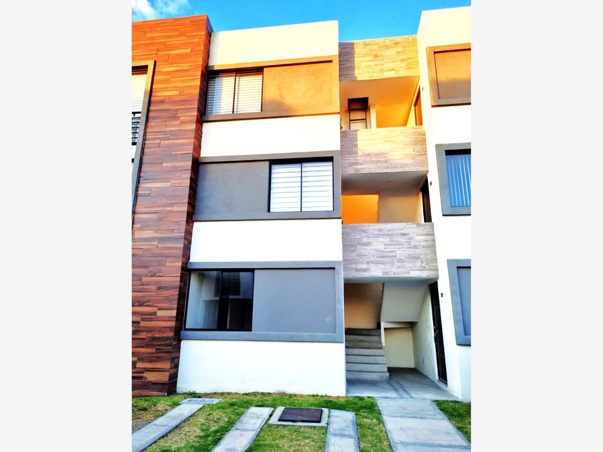 Departamento en venta en San Francisco Ocotlán (Ocotlán), Coronango — foto 1 de 16