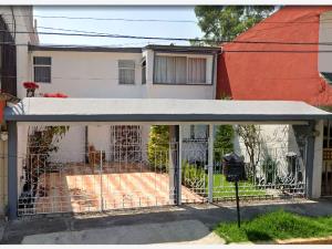 Casa en Valle de Santa Mónica, Tlalnepantla de Baz, México