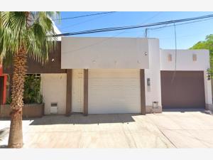 Casa en Torreon Jardin, Torreón, Coahuila de Zaragoza