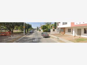 Casa en venta en Parques de Tesistán, Zapopan — foto 2 de 5