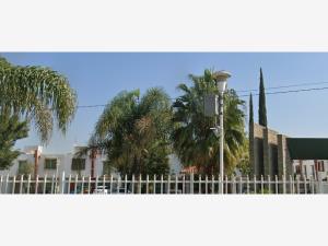 Casa en venta en Santa Ana Tepetitlan, Zapopan — foto 2 de 5