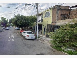Casa en venta en Los Girasoles, Zapopan — foto 3 de 7