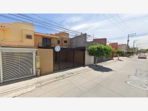 Casa en Arboledas de Ibarrilla, León, Guanajuato