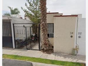 Casa en Los Candiles, Corregidora, Querétaro
