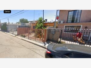 Casa en Industrial, Mexicali, Baja California