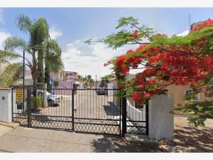Casa en venta en Geovillas La Arbolada, Tlajomulco de Zúñiga — foto 2 de 5