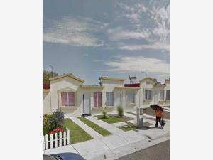 Casa en venta en Urbi Villas del Rey, Irapuato — foto 3 de 4