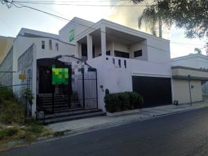 Casa en venta en Las Cumbres, Monterrey — foto 2 de 33
