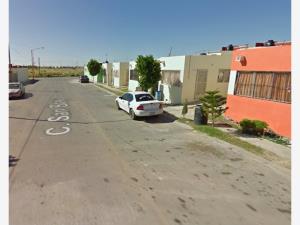 Casa en venta en Villas de San Miguel, Nuevo Laredo — foto 2 de 12