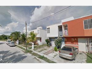 Casa en venta en La Guadalupana, Playa del Carmen — foto 2 de 12