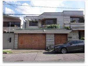 Casa en venta en Lomas de Tecamachalco, Naucalpan de Juárez — foto 2 de 11