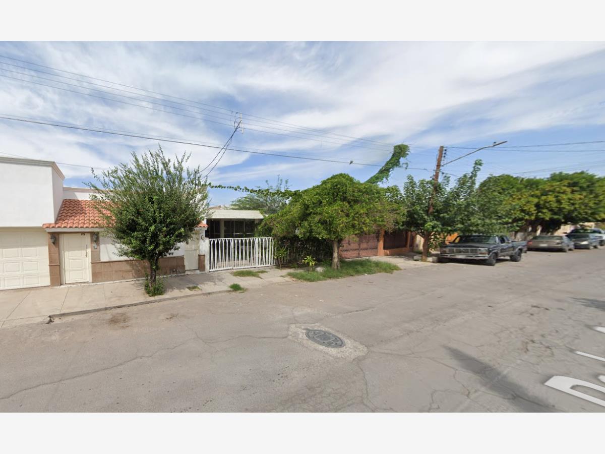 Casa en Remate en Ampliación los Ángeles, Torreón, Coahuila de Zaragoza