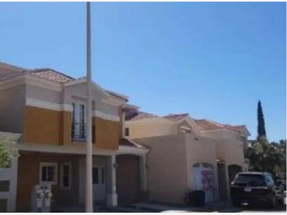Casa en venta en Real del Sol, Juárez — foto 1 de 13