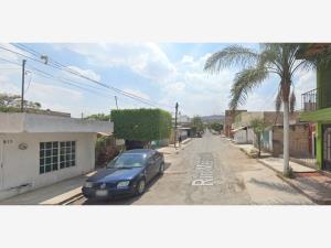 Casa en Santa Maria Tequepexpan, San Pedro Tlaquepaque, Jalisco