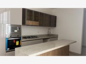 Casa en venta en Mision del Campanario, Aguascalientes — foto 2 de 10