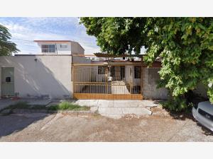 Casa en venta en El Tajito, Torreón — foto 2 de 13