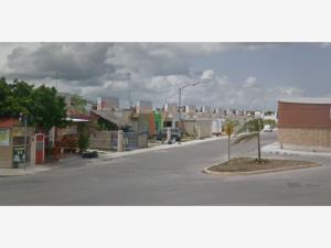 Casa en venta en Las Palmas, Playa del Carmen — foto 1 de 4