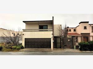 Casa en venta en Rincón de Sayavedra, Saltillo, Coahuila de Zaragoza Casa en venta en Rincón de Sayavedra, Saltillo, Coahuila de Zaragoza