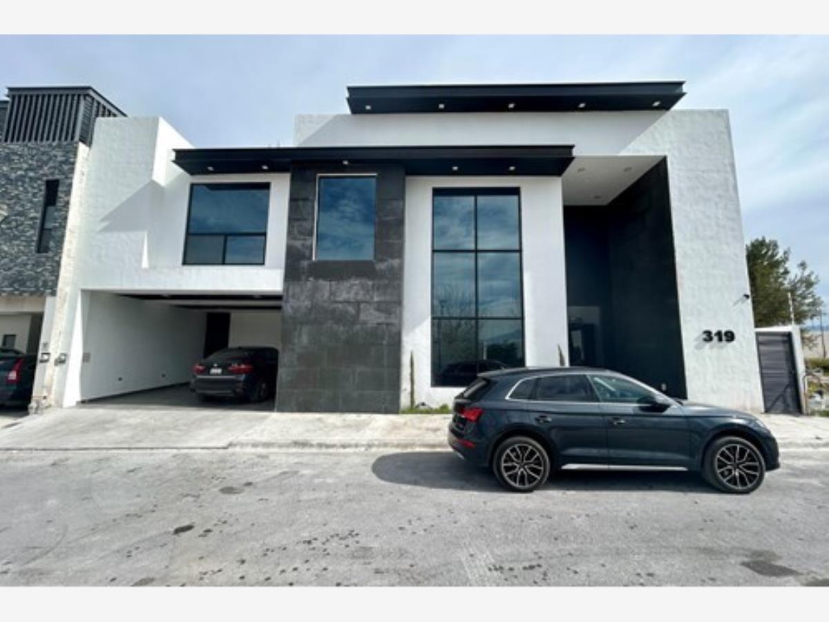 Casa en venta en Torrealta Residencial, Saltillo — foto 1 de 27