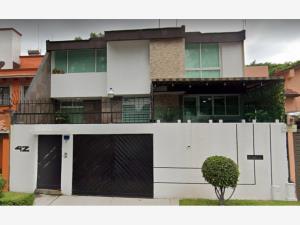 Casa en Paseos de Taxqueña, Coyoacán, Ciudad de México