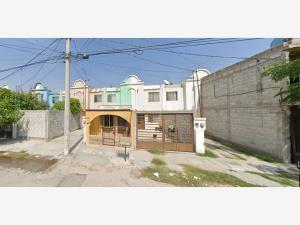 Casa en venta en El Pedregal, Torreón — foto 2 de 12