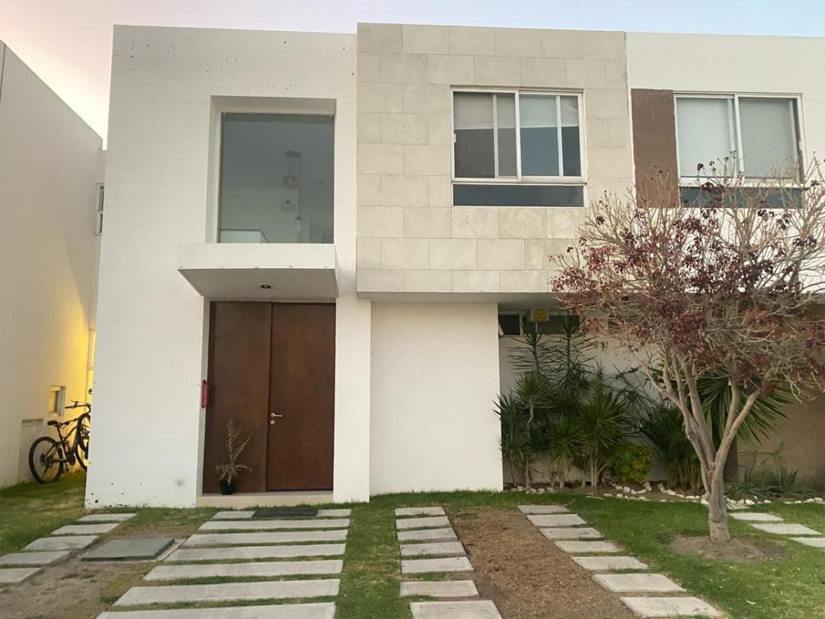 Casa en venta en Lomas de Angelópolis, San Andrés Cholula — foto 1 de 31