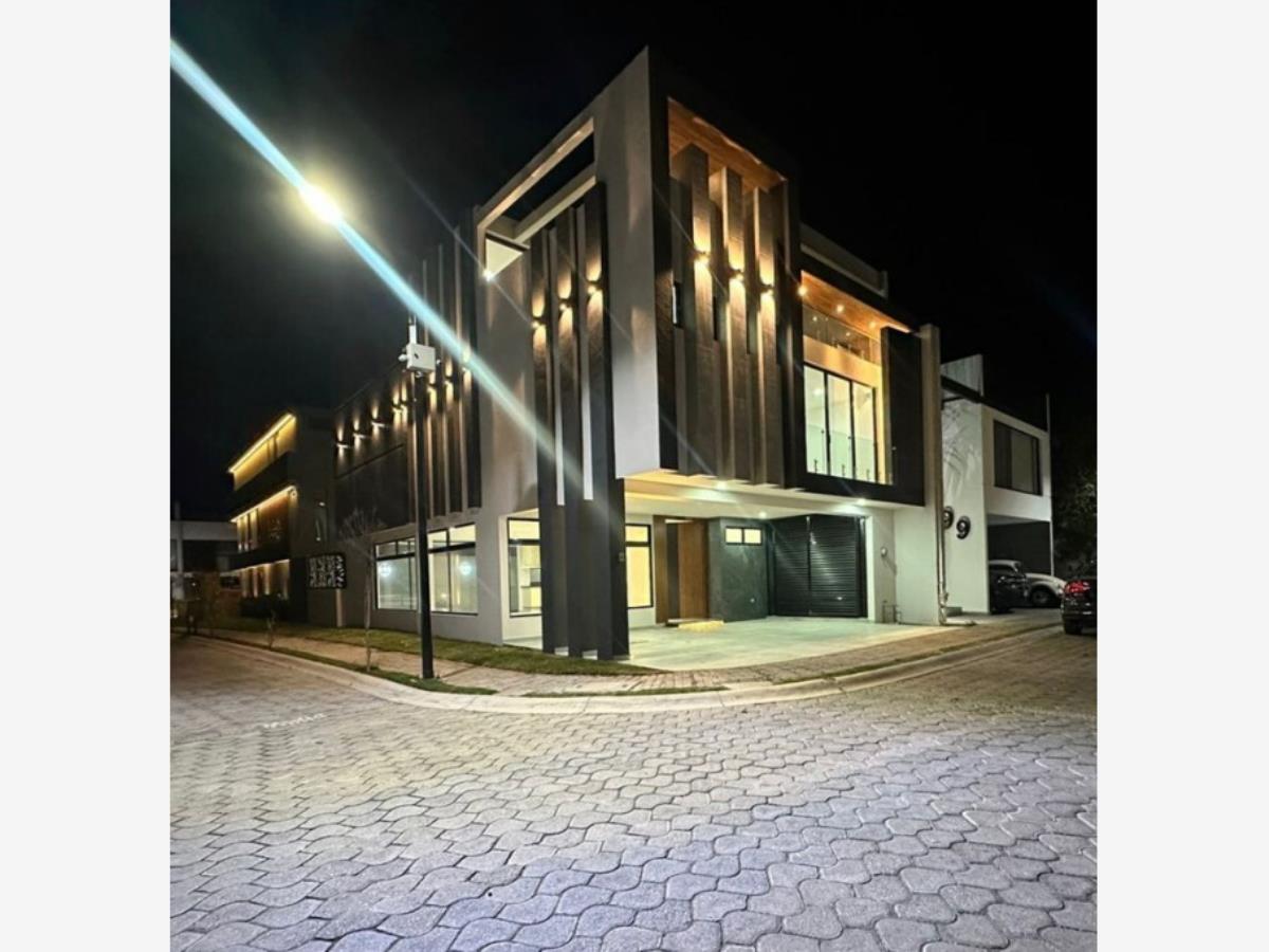 Casa en venta en Lomas de Angelópolis, San Andrés Cholula — foto 1 de 6