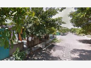 Casa en venta en Llanos de San José, Tecomán — foto 3 de 6