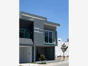 Casa en venta en Valle Imperial, Zapopan — foto 2 de 64