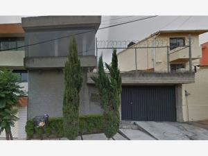 Casa en Las Alamedas, Atizapán de Zaragoza, México
