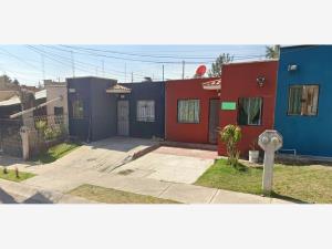Casa en venta en Hacienda Santa Fe, Tlajomulco de Zúñiga — foto 2 de 8