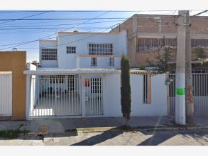 Casa en Izcalli Jardines, Ecatepec de Morelos, México