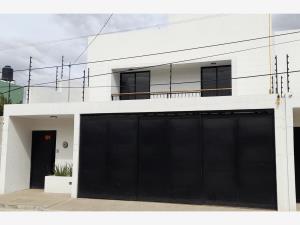 Casa en venta en Nacional, Santa Lucía del Camino, Oaxaca