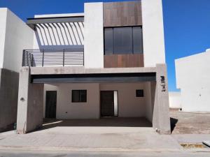 Casa en venta en Los Viñedos, Torreón — foto 2 de 24
