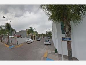 Casa en venta en Escritor de la Independencia, Morelia — foto 2 de 7