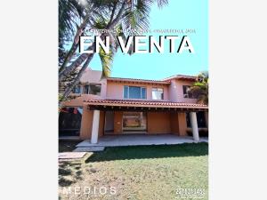 Casa en remate en Rancho Tetela, Cuernavaca, Morelos