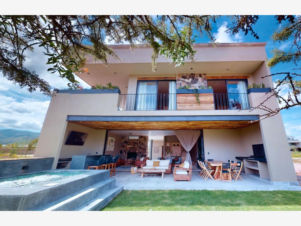 Casa en venta en Jardines del Bosque, San Miguel de Allende — foto 1 de 46