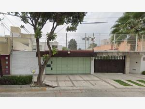 Casa en Bosque de Echegaray, Naucalpan de Juárez, México