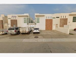 Casa en Pensiones Del Estado, Coatzacoalcos, Veracruz de Ignacio de la Llave