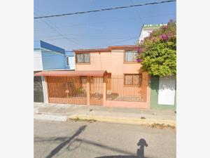 Casa en Bosques de Ecatepec, Ecatepec de Morelos, México