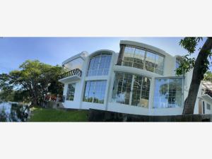 Casa en venta en Heriberto Kehoe Vicent, Centro — foto 2 de 24
