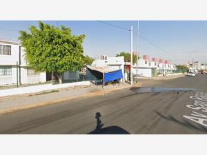 Casa en venta en Eduardo Loarca Castillo, Querétaro — foto 3 de 13