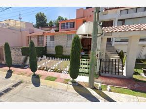 Casa en Jardines de Satelite, Naucalpan de Juárez, México