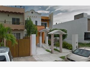Casa en venta en Residencial Fluvial Vallarta, Puerto Vallarta — foto 2 de 10