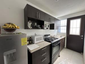Casa en venta en La Moraleja, Zapopan — foto 2 de 18
