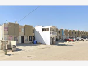 Casa en Los Valles, Tijuana, Baja California
