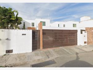 Casa en venta en Sodzil Norte, Mérida — foto 2 de 10