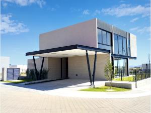 Casa en Lomas del Campanario, Querétaro, Querétaro