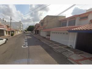 Casa en venta en Las Quintas, Culiacán — foto 2 de 15