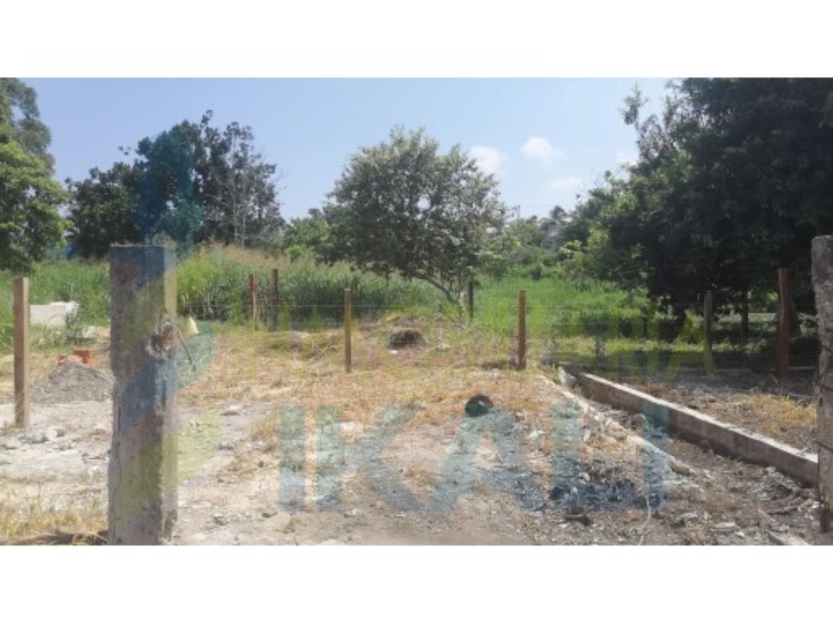 Terreno en venta en Cazones de Herrera Centro, Cazones de Herrera — foto 1 de 14